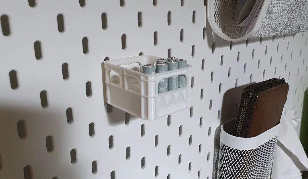 Giá đỡ pin AA và AAA trong thùng bia Skadis - Image 4