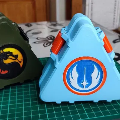 Nắp hộp Onigiri với chỗ để chèn linh hoạt