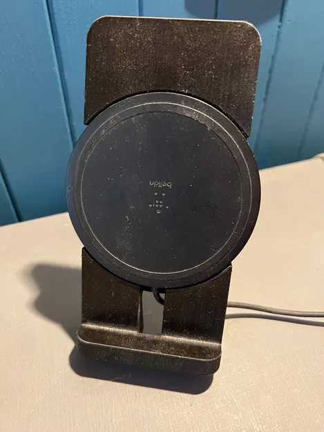 Bộ sạc không dây Belkin với đế cảm ứng - Image 1