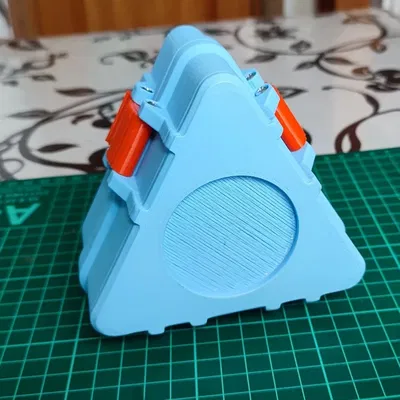 Nắp hộp Onigiri với chỗ để chèn linh hoạt