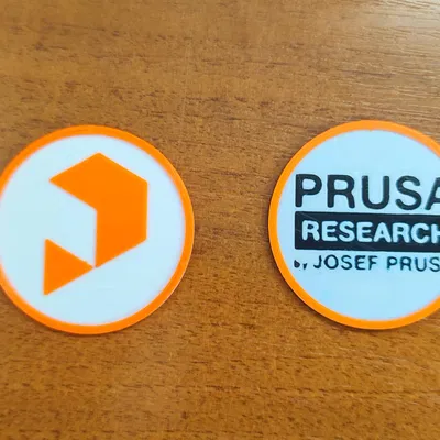 Bộ token Prusa với thiết kế tinh tế màu cam, đen và trắng