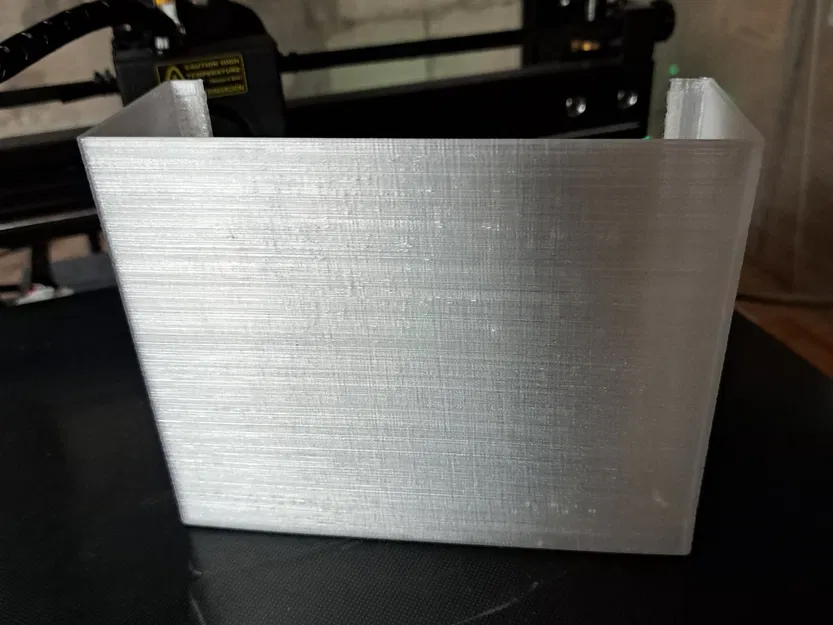 Thay thế giá đỡ cửa cho xe caravan Südwind Knaus - Image 2