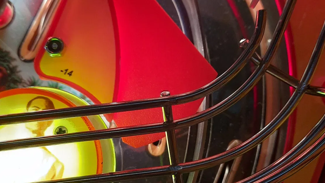 Sửa lỗi vòng cho máy pinball James Bond Pro của Stern - Image 2