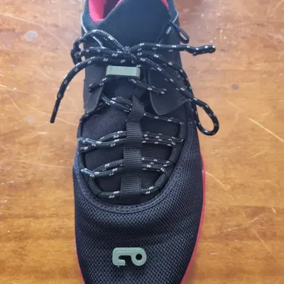 Kẹp dây giày cá nhân hóa tiện lợi