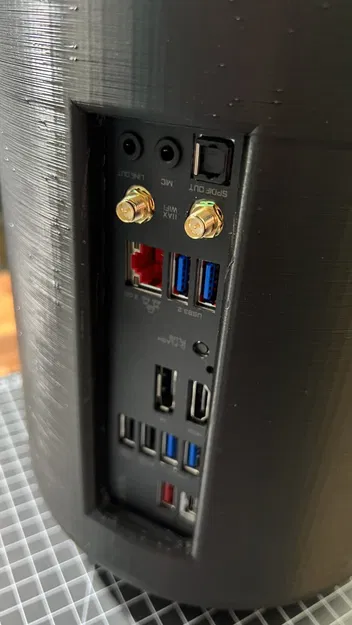 Vỏ máy tính Mini-ITX SOPTUNNA in 3D hoàn toàn bởi Crosslink - Image 2