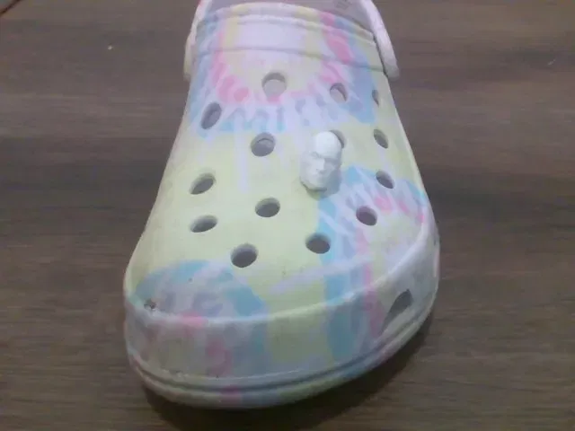 Dwayne Johnson biến hình thành croc jibbitz độc đáo - Image 1