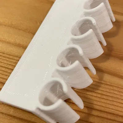 Giá đỡ cáp 90 độ gắn trên bàn làm việc