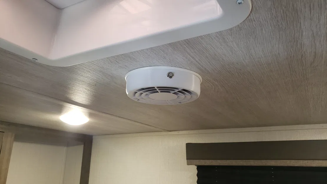 Quạt thông gió tăng cường cho điều hòa trong RV - Image 2