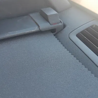 Nút tháo bọc cốp xe Volvo XC70