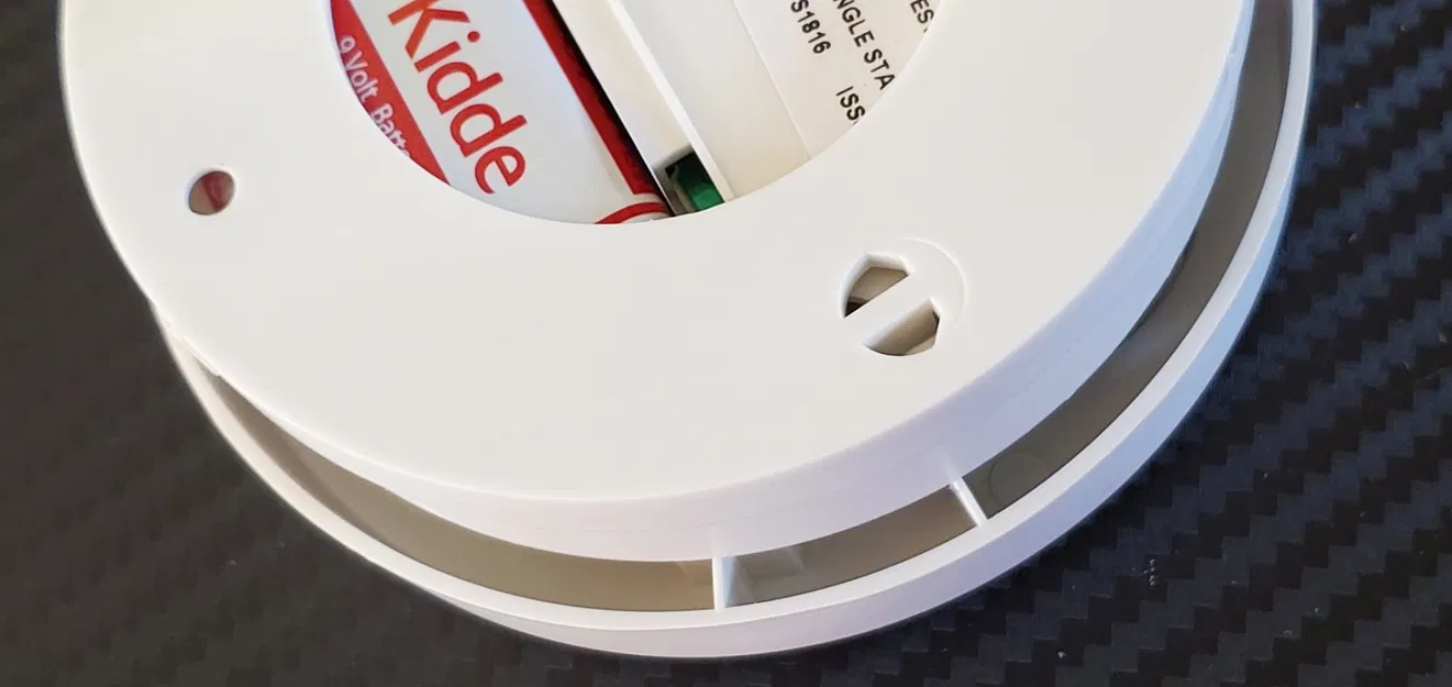 Giá đỡ cho máy dò khói Kidde 19040 lắp vào kệ Lack - Image 2