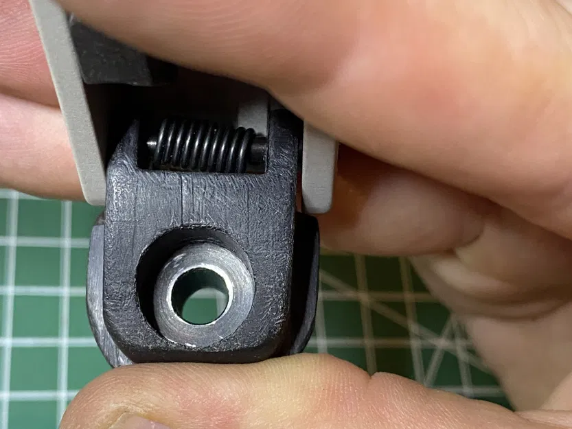 Giá đỡ tay cầm cho Volkswagen Fox đời cũ - Image 1