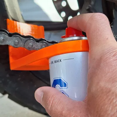 Bình xịt bảo vệ cho dầu bôi trơn xích xe máy