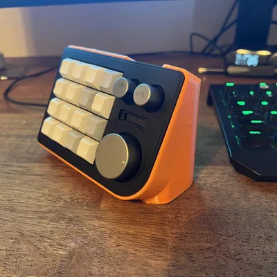 Giá đỡ bàn phím macro Megalodon Triple Knob