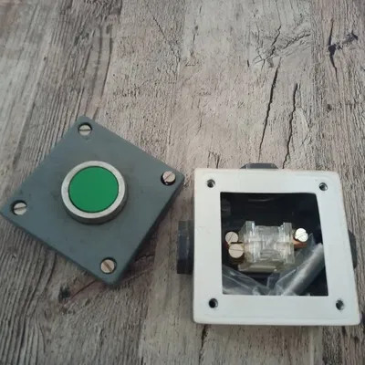 Hộp công tắc T6S1A cho công tắc Czechoslovak T6-30