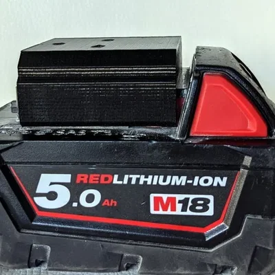 Giá đỡ pin Milwaukee M18 có khóa an toàn