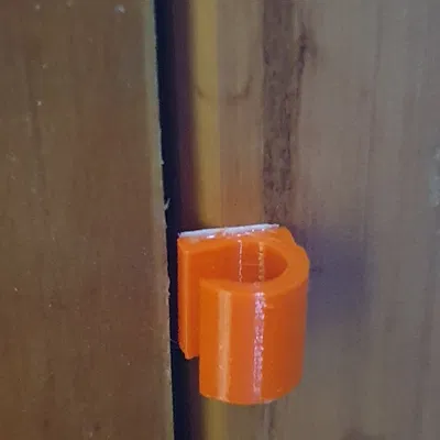 Kẹp dây cáp không cần vít dán tường