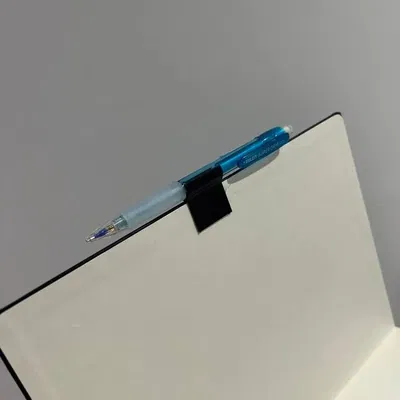 Giá đỡ bút cho sổ Maleskin bìa cứng