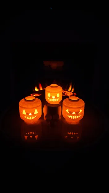 Đầu lâu bí ngô Halloween bằng LEGO - Image 1
