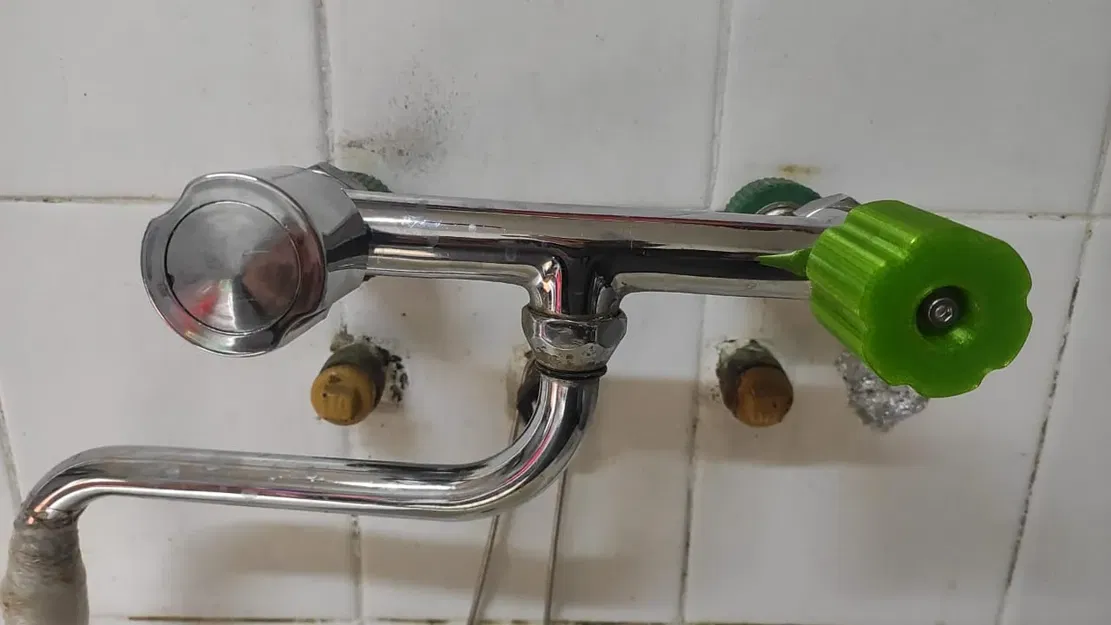 Tay cầm núm vòi nước chắc chắn và bền bỉ - Image 8