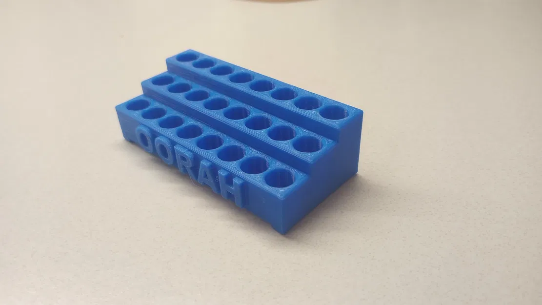 Giá đỡ bút sáp màu cho gia đình - Image 1