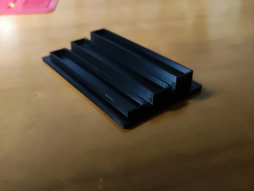 Giá đỡ bit với hộp đựng có nhãn - Image 2