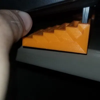 Giá đỡ nghiêng hỗ trợ bàn phím nâng cao