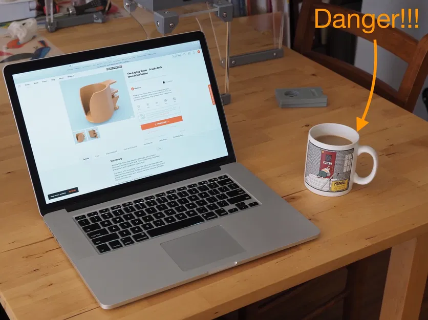 Giá đỡ đồ uống dưới mặt bàn cho laptop - Image 2