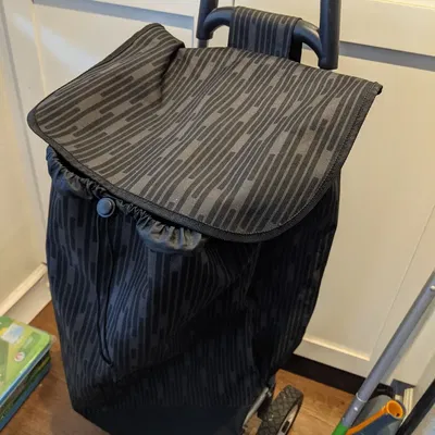 Thay thế bánh xe và chân cho xe đẩy Target