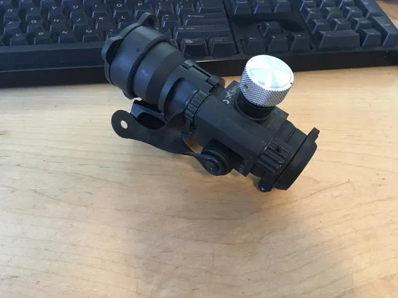 Modifíc AimPoint Turret với núm điều chỉnh khoảng cách - Image 1