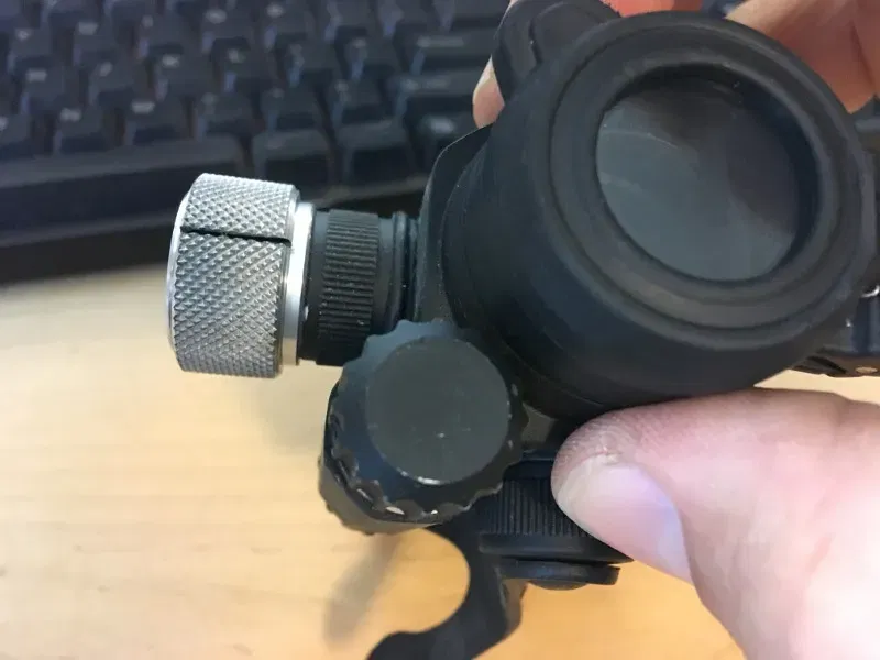 Modifíc AimPoint Turret với núm điều chỉnh khoảng cách - Image 2