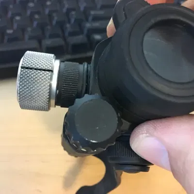 Modifíc AimPoint Turret với núm điều chỉnh khoảng cách