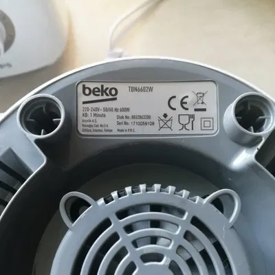 Cốc máy xay Beko TBN6602W với khung shim sửa chữa