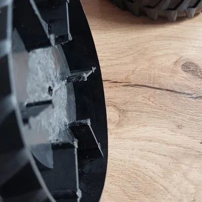 Hub bánh trước cho xe kéo nông trại RC F975