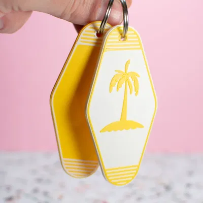 Thẻ khóa khách sạn tích hợp NFC và còi báo động