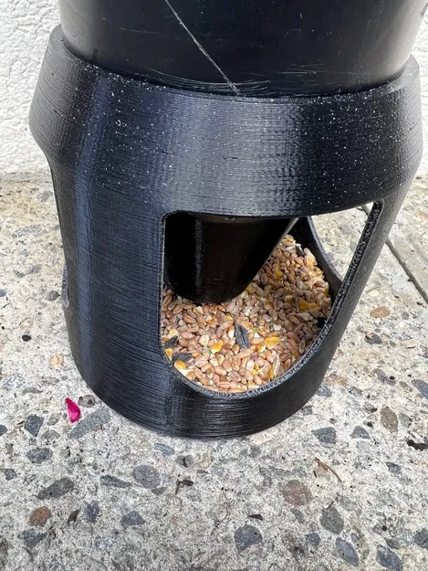 Máy cho ăn cho chim lớn bằng ống nhựa Ø115mm - Image 1