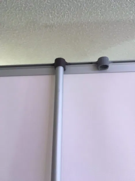 Móc treo quảng cáo thay thế cho vật dụng hỏng - Image 1