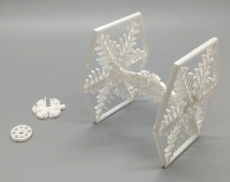 Mô hình đồ chơi TIE Fighter chủ đề bông tuyết trong Star Wars - Image 5