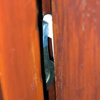 Yếu tố cần thiết để đóng cửa sổ bị lệch theo thời gian