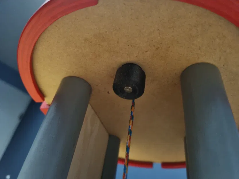 Cơ chế thang máy cho gara bằng gỗ PlanToys - Image 3