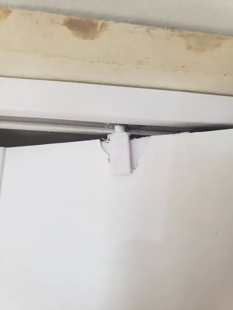 Sửa chữa móc cho cửa accordion rẻ tiền - Image 3