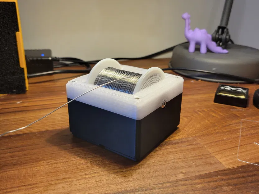 Giá đỡ cuộn hàn Kester kiểu Gridfinity 2x2 - Image 1