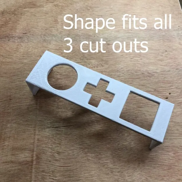 Hình dạng không thể có vừa với cả 3 lỗ cắt - Image 1