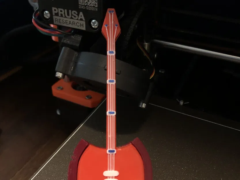 Đàn guitar bass rìu chiến đấu của Marceline - Image 1