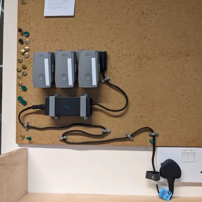 Giá treo sạc tường cho DJI Air 2s và bộ sạc pin