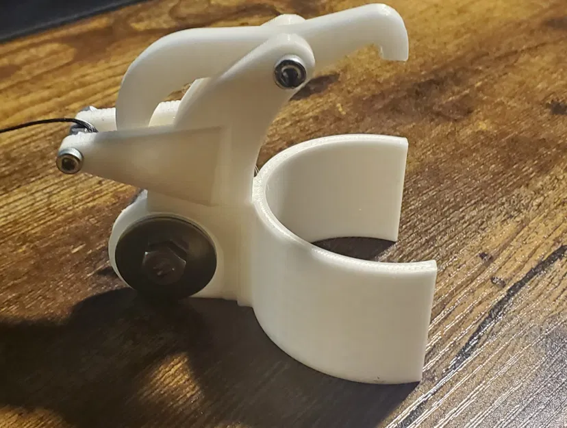 Giá đỡ cho bình xịt côn trùng gắn trên cây dài V2 - Image 3