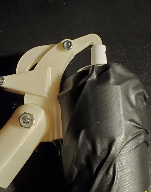 Giá đỡ cho bình xịt côn trùng gắn trên cây dài V2 - Image 9