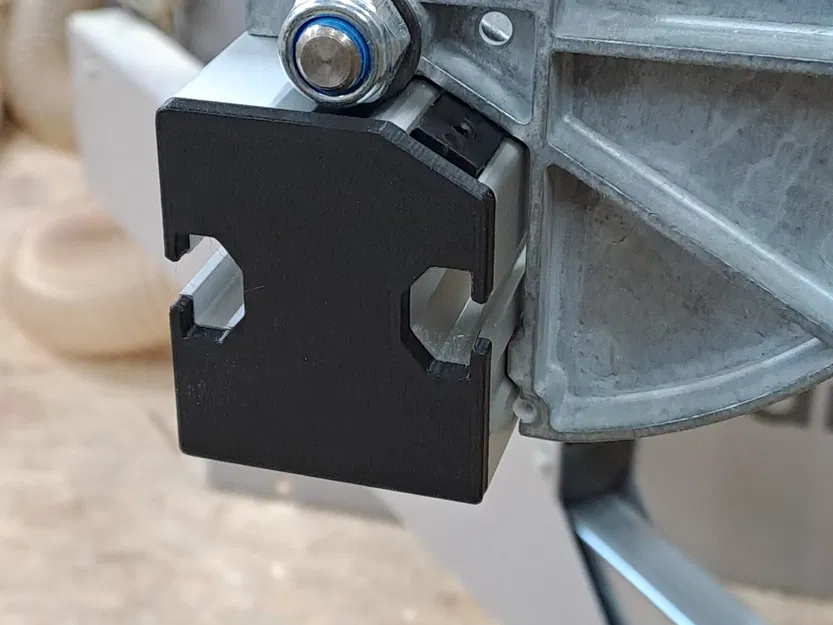 Nắp cuối thanh chắn cắt chéo cho máy chế biến gỗ Hammer - Image 1