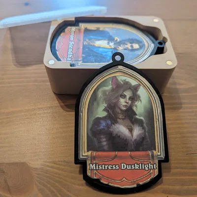 Giá đỡ chân dung nhân vật DnD/Hearthstone kèm hộp và nắp từ t...