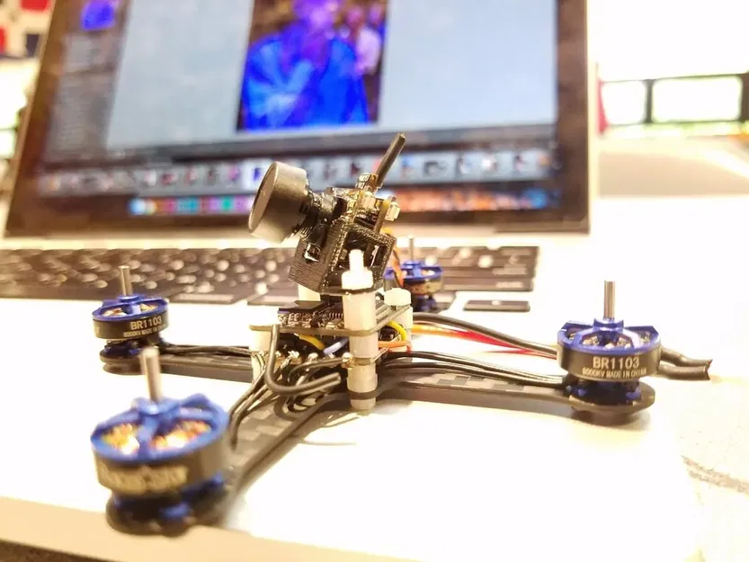 Giá đỡ camera PepperF1SH 16x16mm 25° cho máy bay FPV - Image 1