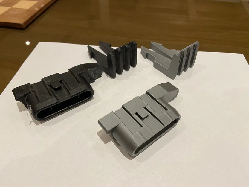 **Bộ dẫn hướng nhựa cho cửa cuốn TH 100** - Image 1